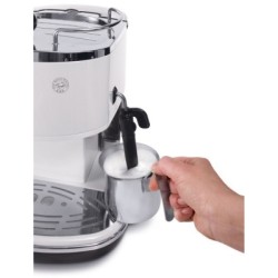 Καφετιέρα Espresso Delonghi Icona ECO311.W Λευκό